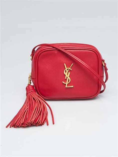 ysl mini blogger bag review|Review: What Fits Inside the Saint Laurent Blogger Bag.